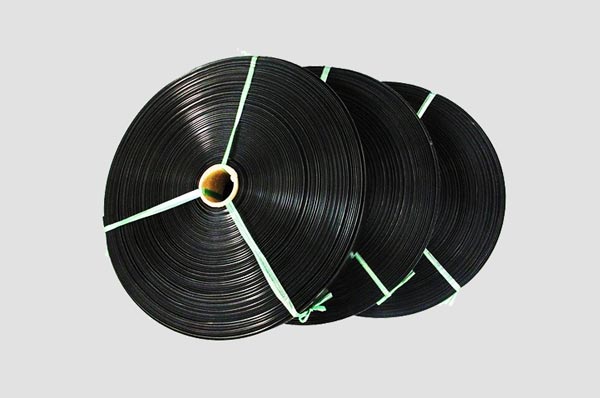 滴灌帶/噴灌管用激光打孔機的優點(圖1)